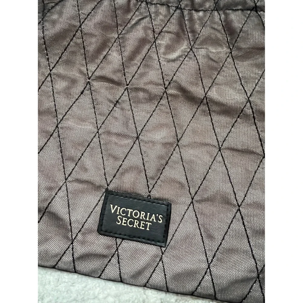 Victoria's Secret Satin Drawstring Bags - Black & beige - Set of‎ 2